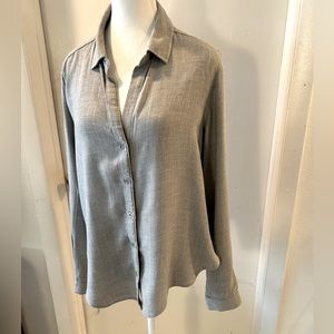 Chelsea & Violet Button down blouse